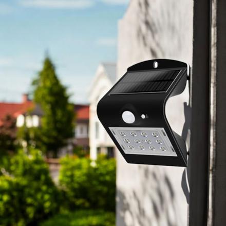 Aplique exterior solar 1.5w ip65 c/ sensor movimento pir